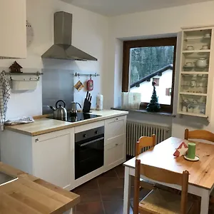https://la-casa-di-kiss.hotelinveneto.com